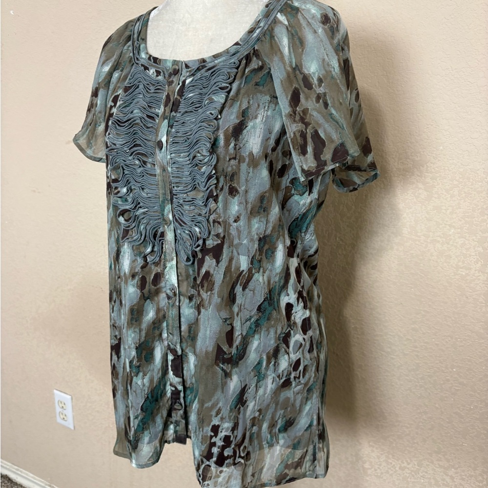 Soft Surroundings Breezy Brown & Green Short Sleeve Button Up Top Size Medium - Picture 4 of 11